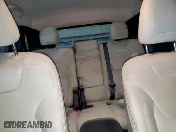 ✅ 2016 Jeep Cherokee Sport • VIN: 1C4PJLAB8GW274177 • Lot: 91631385. Listed on Copart with 243,464 mi. Free auction sales archive from the USA and detailed vehicle history report at DreamBid. Image 10.