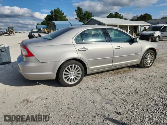 ✅ 2007 Mercury Milan Premier • VIN: 3MEHM02147R662203 • Лот: 85724175. Опубликован ранее на Copart с пробегом 217 980 миль. Бесплатный доступ к архиву аукционных продаж из США и подробный отчёт об истории автомобиля на DreamBid. Изображение 3.