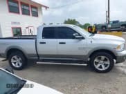 ✅ 2010 Dodge 1500 SLT • VIN: 1D7RB1GT6AS112613 • Lot: 41641379. Wystawiony na IAAI z przebiegiem 339 601 mil. Bezpłatny archiwum sprzedaży aukcyjnych z USA i szczegółowy raport historii pojazdu na DreamBid. Zdjęcie 13.