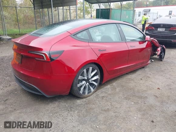 ✅ 2025 Tesla Model 3 Long Range • VIN: 5YJ3E1EA9SF067898 • Lot: 43435342. Listed on IAAI with 869 mi. Free auction sales archive from the USA and detailed vehicle history report at DreamBid. Image 4.