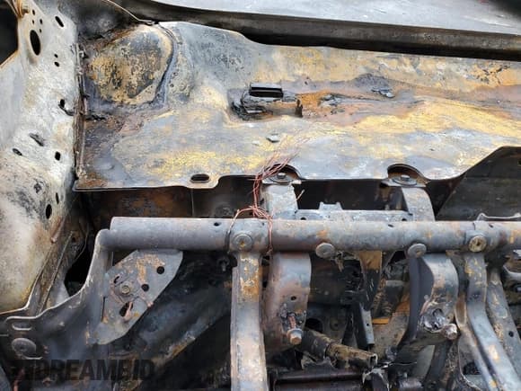 ✅ 2014 Ford Transit Connect XLT • VIN: NM0LE7F78E1142204 • Лот: 52942695. Опубликован ранее на Copart с пробегом Не указан. Бесплатный доступ к архиву аукционных продаж из США и подробный отчёт об истории автомобиля на DreamBid. Изображение 9.