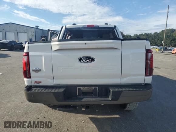 ✅ 2025 Ford F-150 King Ranch • VIN: 1FTFW6LD3SFA93901 • Лот: 81640685. Опубликован ранее на Copart с пробегом Не указан. Бесплатный доступ к архиву аукционных продаж из США и подробный отчёт об истории автомобиля на DreamBid. Изображение 6.