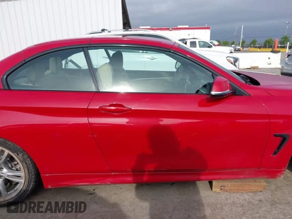 ✅ 2015 BMW 4 Series 428i • VIN: WBA3V7C50F5A24552 • Lot: 42099428. Wystawiony na IAAI z przebiegiem 47 621 mil. Bezpłatny archiwum sprzedaży aukcyjnych z USA i szczegółowy raport historii pojazdu na DreamBid. Zdjęcie 14.