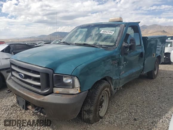 ✅ 2004 Ford F-250 XL • VIN: 1FTNF20P34ED26512 • Lot: 68843104. Wystawiony na Copart z przebiegiem 226 185 mil. Bezpłatny archiwum sprzedaży aukcyjnych z USA i szczegółowy raport historii pojazdu na DreamBid. Zdjęcie 1.