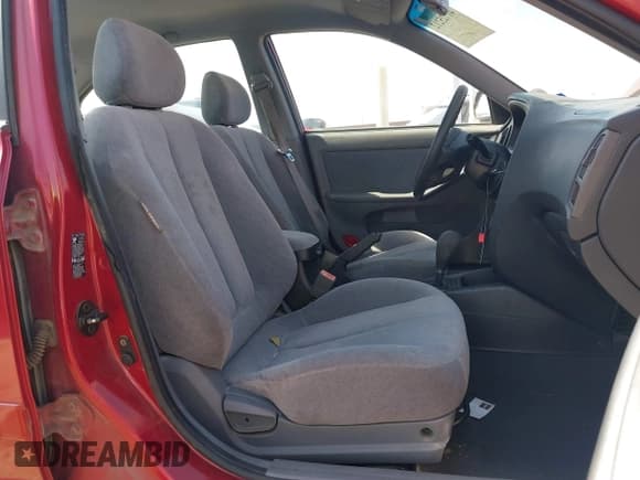 ✅ 2004 Hyundai Elantra GLS • VIN: KMHDN46D84U775922 • Lot: 41725212. Wystawiony na IAAI z przebiegiem 111 432 mil. Bezpłatny archiwum sprzedaży aukcyjnych z USA i szczegółowy raport historii pojazdu na DreamBid. Zdjęcie 5.