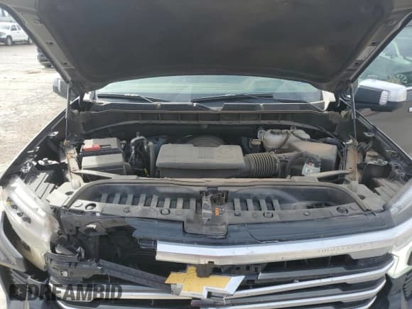 ✅ 2023 Chevrolet Silverado 1500 High Country • VIN: 3GCUDJEL2PG320201 • Lot: 49587025. Wystawiony na Copart z przebiegiem 39 619 mil. Bezpłatny archiwum sprzedaży aukcyjnych z USA i szczegółowy raport historii pojazdu na DreamBid. Zdjęcie 11.