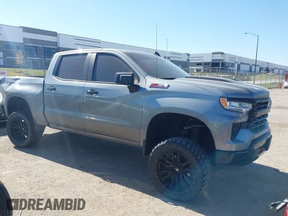 ✅ 2024 Chevrolet Silverado 1500 LT Trail Boss • VIN: 3GCUDFED2RG297186 • Lot: 43601207. Wystawiony na IAAI z przebiegiem 36 274 mil. Bezpłatny archiwum sprzedaży aukcyjnych z USA i szczegółowy raport historii pojazdu na DreamBid. Zdjęcie 13.