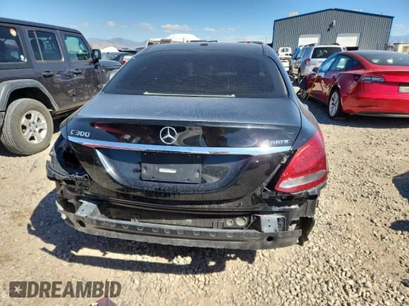 ✅ 2015 Mercedes-Benz C 300 • VIN: 55SWF4KB9FU039340 • Lot: 81682775. Listed on Copart with 53,775 mi. Free auction sales archive from the USA and detailed vehicle history report at DreamBid. Image 6.