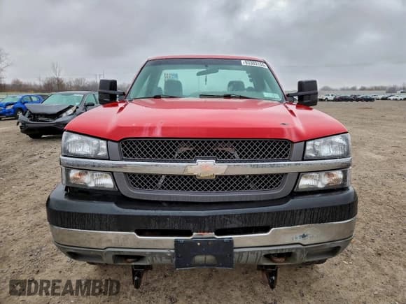 ✅ 2003 Chevrolet Silverado 2500HD Work Truck • VIN: 1GCHK24U83E121677 • Lot: 93303155. Wystawiony na Copart z przebiegiem 160 497 mil. Bezpłatny archiwum sprzedaży aukcyjnych z USA i szczegółowy raport historii pojazdu na DreamBid. Zdjęcie 5.