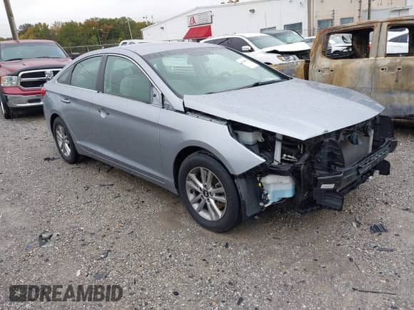 2017 Hyundai Sonata 2.4L с VIN 5NPE24AF4HH587635, выставлен на аукционе IAAI как лот 43499566 с пробегом 78 746 миль миль и . История ставок и продаж доступна на DreamBid. Изображение 1.
