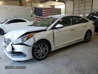 ✅ 2015 Hyundai Sonata Sport • VIN: 5NPE34AB4FH183953 • Lot: 69575695. Wystawiony na Copart z przebiegiem 125 105 mil. Bezpłatny archiwum sprzedaży aukcyjnych z USA i szczegółowy raport historii pojazdu na DreamBid. Zdjęcie 1.