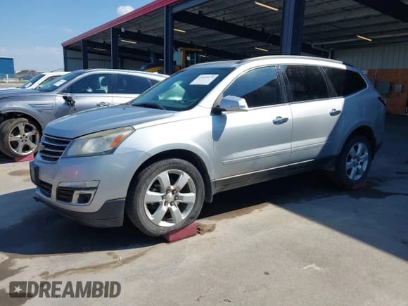 ✅ 2016 Chevrolet Traverse LT • VIN: 1GNKVGKD4GJ273215 • Lot: 43055075. Listed on IAAI with 103,647 mi. Free auction sales archive from the USA and detailed vehicle history report at DreamBid. Image 2.