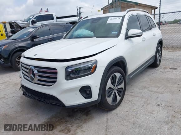 ✅ 2024 Mercedes-Benz GLB 250 • VIN: W1N4M4GBXRW380620 • Lot: 42380515. Listed on IAAI with 6,782 mi. Free auction sales archive from the USA and detailed vehicle history report at DreamBid. Image 2.