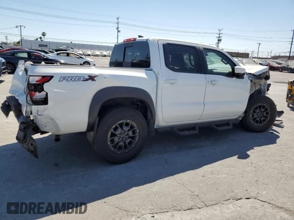 ✅ 2023 Nissan Frontier SV • VIN: 1N6ED1EJ3PN670640 • Lot: 58039525. Wystawiony na Copart z przebiegiem 15 302 mil. Bezpłatny archiwum sprzedaży aukcyjnych z USA i szczegółowy raport historii pojazdu na DreamBid. Zdjęcie 3.