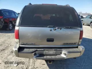 ✅ 2000 Chevrolet Blazer LS • VIN: 1GNCS13W4Y2134613 • Lot: 41840365. Wystawiony na Copart z przebiegiem Nie podano. Bezpłatny archiwum sprzedaży aukcyjnych z USA i szczegółowy raport historii pojazdu na DreamBid. Zdjęcie 6.