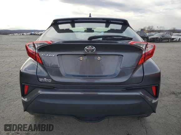 ✅ 2018 Toyota C-HR XLE • VIN: NMTKHMBX6JR012525 • Lot: 93074775. Wystawiony na Copart z przebiegiem 21 077 mil. Bezpłatny archiwum sprzedaży aukcyjnych z USA i szczegółowy raport historii pojazdu na DreamBid. Zdjęcie 6.