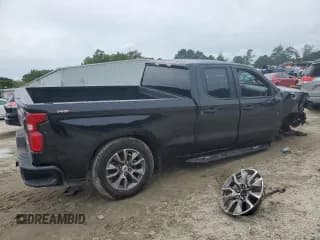 ✅ 2020 Chevrolet Silverado 1500 RST • VIN: 1GCRYEED0LZ334487 • Lot: 72917834. Wystawiony na Copart z przebiegiem Nie podano. Bezpłatny archiwum sprzedaży aukcyjnych z USA i szczegółowy raport historii pojazdu na DreamBid. Zdjęcie 3.