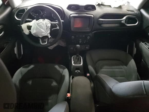 ✅ 2018 Jeep Renegade Latitude • VIN: ZACCJBBB7JPH31508 • Lot: 90897195. Listed on Copart with 113,957 mi. Free auction sales archive from the USA and detailed vehicle history report at DreamBid. Image 8.