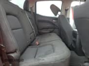 ✅ 2020 Chevrolet Colorado 4WD LT • VIN: 1GCGTCEN2L1171021 • Lot: 81570355. Wystawiony na Copart z przebiegiem 89 717 mil. Bezpłatny archiwum sprzedaży aukcyjnych z USA i szczegółowy raport historii pojazdu na DreamBid. Zdjęcie 10.