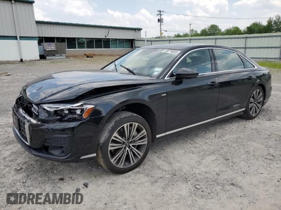 ✅ 2024 Audi A8 • VIN: WAULDAF88RN014228 • Лот: 59774665. Опубликован ранее на Copart с пробегом 7 784 миль. Бесплатный доступ к архиву аукционных продаж из США и подробный отчёт об истории автомобиля на DreamBid. Изображение 1.