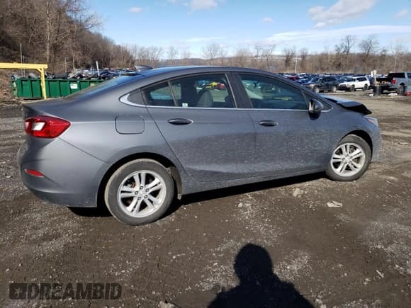 ✅ 2018 Chevrolet Cruze LT • VIN: 1G1BE5SM3J7247358 • Лот: 44794623. Опубликован ранее на Copart с пробегом 72 024 миль. Бесплатный доступ к архиву аукционных продаж из США и подробный отчёт об истории автомобиля на DreamBid. Изображение 3.