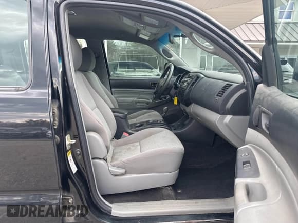 ✅ 2012 Toyota Tacoma • VIN: 5TFLU4EN2CX029699 • Лот: 42196149. Опубликован ранее на IAAI с пробегом 202 617 миль. Бесплатный доступ к архиву аукционных продаж из США и подробный отчёт об истории автомобиля на DreamBid. Изображение 5.