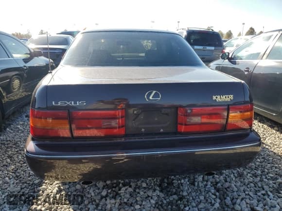 ✅ 1990 Lexus LS • VIN: JT8UF11E1L0014976 • Лот: 80498914. Опубликован ранее на Copart с пробегом 149 419 миль. Бесплатный доступ к архиву аукционных продаж из США и подробный отчёт об истории автомобиля на DreamBid. Изображение 6.