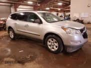 ✅ 2010 Chevrolet Traverse LS • VIN: 1GNLREED2AJ235532 • Lot: 91986575. Wystawiony na Copart z przebiegiem 249 107 mil. Bezpłatny archiwum sprzedaży aukcyjnych z USA i szczegółowy raport historii pojazdu na DreamBid. Zdjęcie 4.