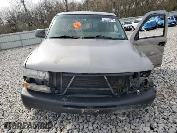 2002 Chevrolet Silverado 1500 LS z VIN 1GCEK14V72Z131503, wystawiony jako Copart lot #52326775 z przebiegiem Nie podano mil oraz Szkoda całkowita • Salvage title. Historia ofert i sprzedaży dostępna na DreamBid. Obrazek 5.