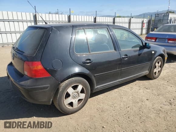 ✅ 2000 Volkswagen Golf • VIN: 9BWGC21J1Y4015285 • Лот: 52346445. Опубликован ранее на Copart с пробегом 256 794 миль. Бесплатный доступ к архиву аукционных продаж из США и подробный отчёт об истории автомобиля на DreamBid. Изображение 3.