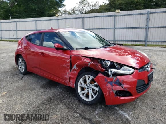 ✅ 2016 Hyundai Veloster • VIN: KMHTC6AD3GU301207 • Lot: 71311714. Wystawiony na Copart z przebiegiem 73 204 mil. Bezpłatny archiwum sprzedaży aukcyjnych z USA i szczegółowy raport historii pojazdu na DreamBid. Zdjęcie 4.