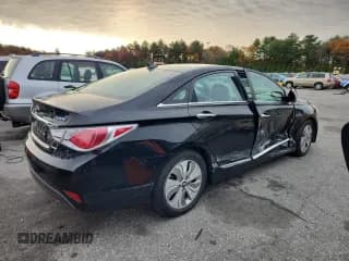 ✅ 2013 Hyundai Sonata • VIN: KMHEC4A45DA072393 • Lot: 82593085. Listed on Copart with 146,590 mi. Free auction sales archive from the USA and detailed vehicle history report at DreamBid. Image 3.