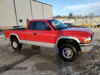 ✅ 1997 Dodge Dakota • VIN: 1B7GG23X0VS187346 • Lot: 79128194. Wystawiony na Copart z przebiegiem 116 778 mil. Bezpłatny archiwum sprzedaży aukcyjnych z USA i szczegółowy raport historii pojazdu na DreamBid. Zdjęcie 4.