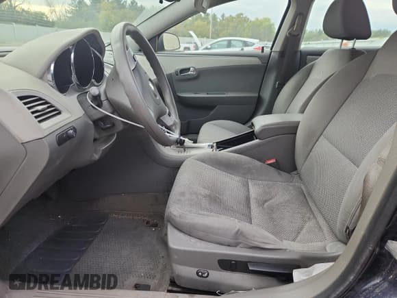 ✅ 2012 Chevrolet Malibu 1LS • VIN: 1G1ZB5E03CF258806 • Lot: 86652685. Listed on Copart with 137,086 mi. Free auction sales archive from the USA and detailed vehicle history report at DreamBid. Image 7.