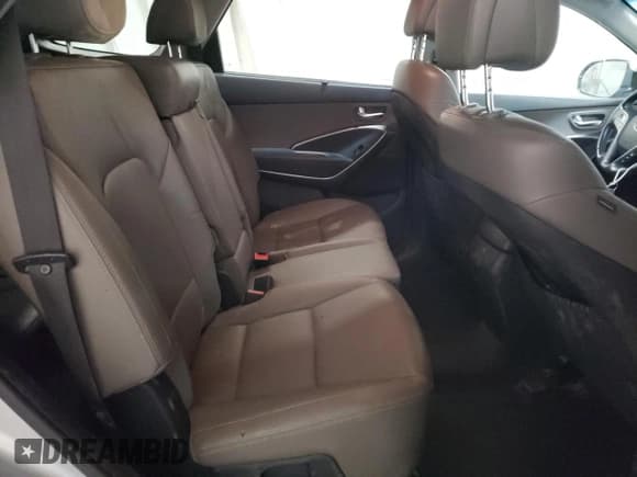 ✅ 2019 Hyundai Santa Fe SE • VIN: KM8SNDHF9KU303778 • Lot: 64267313. Wystawiony na Copart z przebiegiem 125 410 mil. Bezpłatny archiwum sprzedaży aukcyjnych z USA i szczegółowy raport historii pojazdu na DreamBid. Zdjęcie 11.