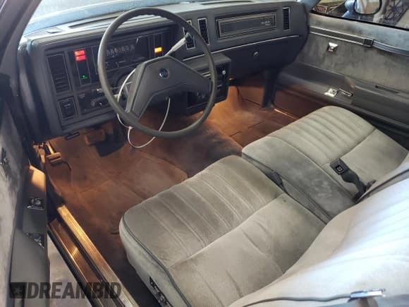 ✅ 1987 Buick Regal • VIN: 1G4GJ11Y4HP413978 • Lot: 72449154. Listed on Copart with 52,519 mi. Free auction sales archive from the USA and detailed vehicle history report at DreamBid. Image 8.