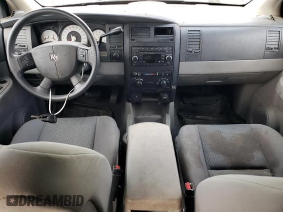 ✅ 2008 Dodge Durango • VIN: 1D8HB38N88F119813 • Lot: 86749285. Wystawiony na Copart z przebiegiem Nie podano. Bezpłatny archiwum sprzedaży aukcyjnych z USA i szczegółowy raport historii pojazdu na DreamBid. Zdjęcie 8.