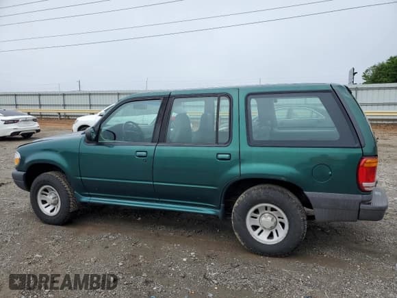 ✅ 1999 Ford Explorer XL • VIN: 1FMZU34X6XUC27678 • Лот: 57073105. Опубликован ранее на Copart с пробегом 228 525 миль. Бесплатный доступ к архиву аукционных продаж из США и подробный отчёт об истории автомобиля на DreamBid. Изображение 2.