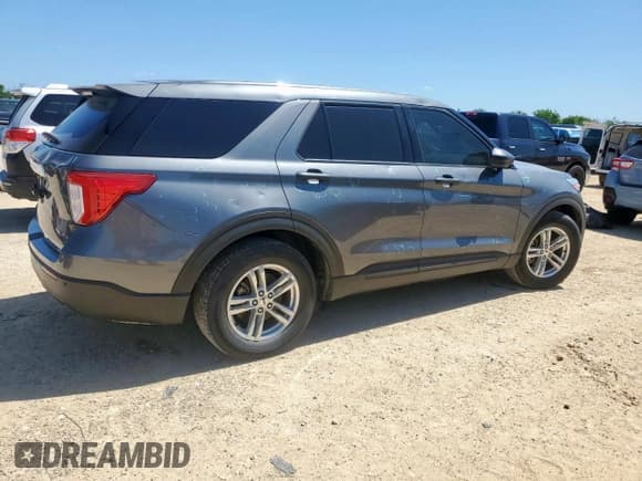 ✅ 2022 Ford Explorer • VIN: 1FMSK7BHXNGB30795 • Lot: 61220265. Wystawiony na Copart z przebiegiem 28 883 mil. Bezpłatny archiwum sprzedaży aukcyjnych z USA i szczegółowy raport historii pojazdu na DreamBid. Zdjęcie 3.