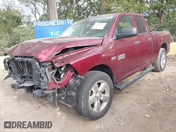 2018 Ram 1500 Express z VIN 1C6RR7FT2JS307996, wystawiony jako IAAI lot #43360537 z przebiegiem 81 154 mil mil oraz . Historia ofert i sprzedaży dostępna na DreamBid. Obrazek 6.