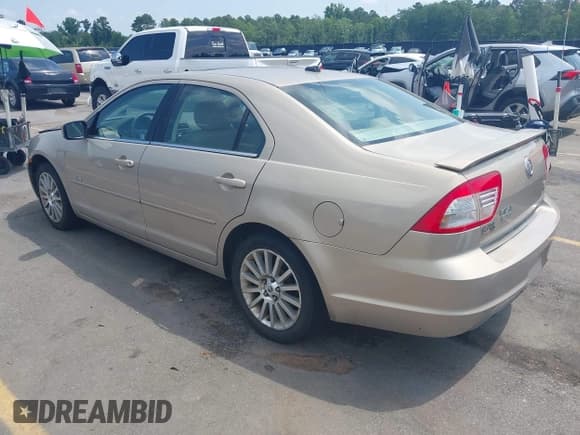 ✅ 2007 Mercury Milan Premier • VIN: 3MEHM08107R617699 • Лот: 42429138. Опубликован ранее на IAAI с пробегом 206 709 миль. Бесплатный доступ к архиву аукционных продаж из США и подробный отчёт об истории автомобиля на DreamBid. Изображение 3.