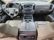 ✅ 2015 Chevrolet Silverado 2500HD LTZ • VIN: 1GC1KWE82FF586724 • Лот: 69962665. Опубликован ранее на Copart с пробегом 122 174 миль. Бесплатный доступ к архиву аукционных продаж из США и подробный отчёт об истории автомобиля на DreamBid. Изображение 8.