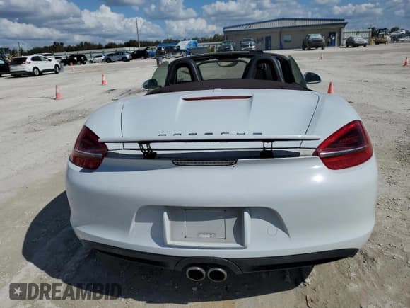 ✅ 2016 Porsche Boxster S • VIN: WP0CB2A85GS140261 • Lot: 76292574. Wystawiony na Copart z przebiegiem Nie podano. Bezpłatny archiwum sprzedaży aukcyjnych z USA i szczegółowy raport historii pojazdu na DreamBid. Zdjęcie 6.