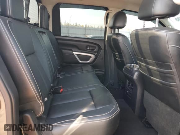 ✅ 2017 Nissan Titan SV • VIN: 1N6BA1F43HN519853 • Lot: 84807105. Wystawiony na Copart z przebiegiem 317 994 mil. Bezpłatny archiwum sprzedaży aukcyjnych z USA i szczegółowy raport historii pojazdu na DreamBid. Zdjęcie 10.