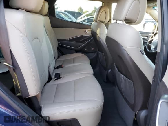 ✅ 2018 Hyundai Santa Fe 2.4L • VIN: 5XYZU3LB1JG537675 • Lot: 91677885. Listed on Copart with 124,280 mi. Free auction sales archive from the USA and detailed vehicle history report at DreamBid. Image 11.