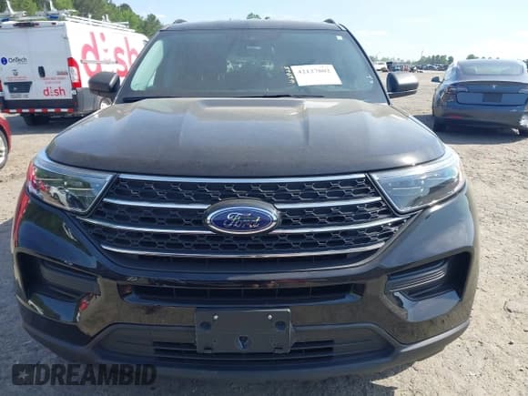 ✅ 2022 Ford Explorer XLT • VIN: 1FMSK7DH8NGB09893 • Lot: 42127802. Wystawiony na IAAI z przebiegiem 43 213 mil. Bezpłatny archiwum sprzedaży aukcyjnych z USA i szczegółowy raport historii pojazdu na DreamBid. Zdjęcie 13.