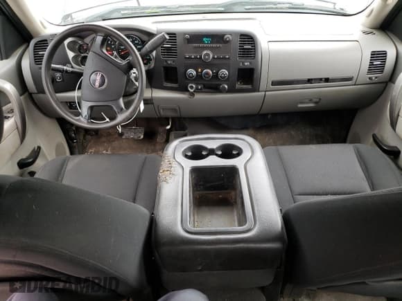 ✅ 2011 GMC Sierra 2500HD Work Truck • VIN: 1GT22ZCG7BZ448895 • Lot: 47080125. Listed on Copart with 137,099 mi. Free auction sales archive from the USA and detailed vehicle history report at DreamBid. Image 8.