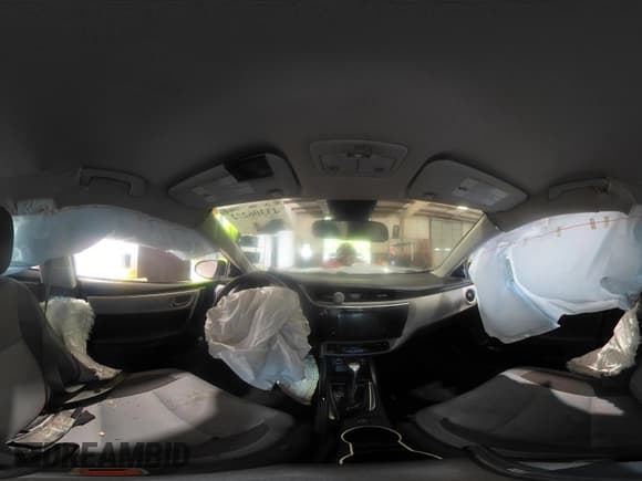 ✅ 2018 Toyota Corolla LE • VIN: 2T1BURHE7JC032520 • Lot: 43306272. Listed on IAAI with 326,796 mi. Free auction sales archive from the USA and detailed vehicle history report at DreamBid. Image 18.