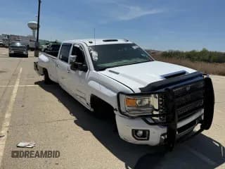 ✅ 2017 GMC Sierra 3500HD Denali • VIN: 1GT42YEY3HF232528 • Лот: 56784005. Опубликован ранее на Copart с пробегом Не указан. Бесплатный доступ к архиву аукционных продаж из США и подробный отчёт об истории автомобиля на DreamBid. Изображение 1.