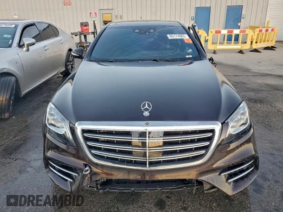 ✅ 2020 Mercedes-Benz S 560 • VIN: W1KUG8DB1LA558709 • Lot: 95174965. Wystawiony na Copart z przebiegiem Nie podano. Bezpłatny archiwum sprzedaży aukcyjnych z USA i szczegółowy raport historii pojazdu na DreamBid. Zdjęcie 5.